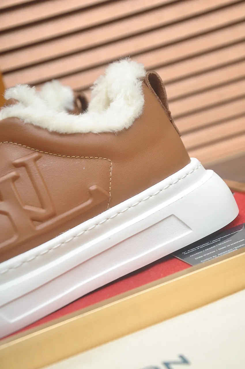 Men's men's shoes 💰500💶【LOUIS VUITTON】(Full wool lining) Same style as LV Louis Vuitton official website [Proud] Original single hot model LV original factory cowhide 👑1:1 original plate Sheepskin lining 👘Use imported cowhide. Body accessories one-to-one mold opening 💪 counter quality 🙏 Dear friends, if you are still worried about wearing matching shoes 💋, then these shoes are your best choice 🎁🎁! 38-45 (45 is custom-made and cannot be returned or exchanged)